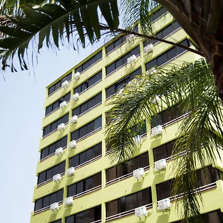 公寓 瑙贝尼多姆酒店 *