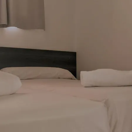 公寓 瑙贝尼多姆酒店 *