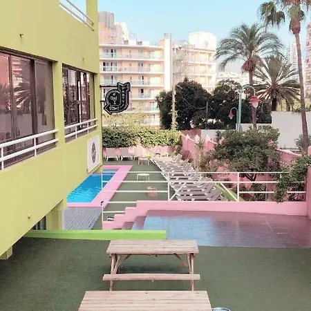 Now * ベニドルム